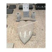 Jastučić Heart Headstone